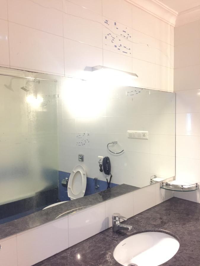 Sea Queen Hotel Кожикоде Екстер'єр фото