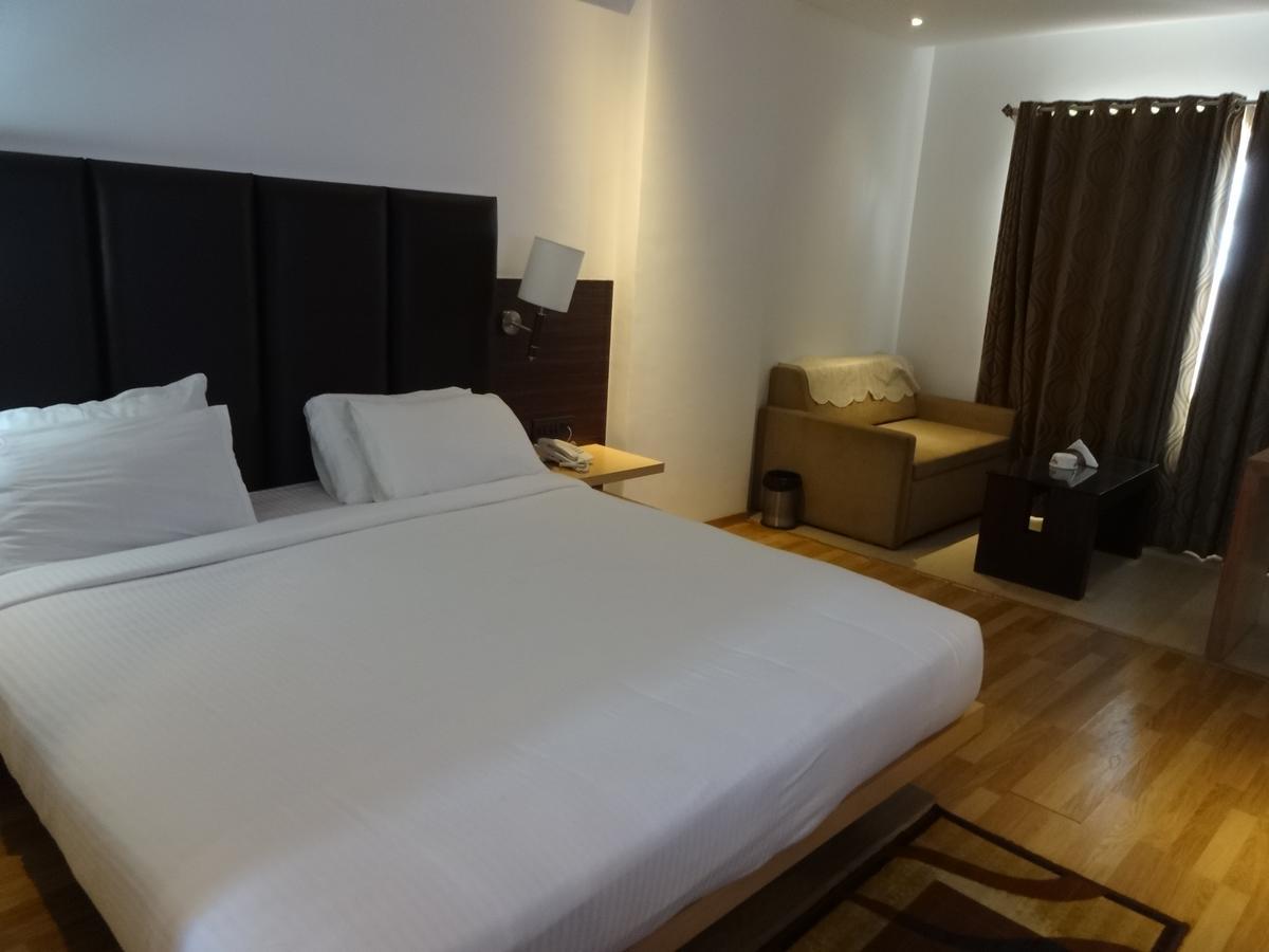 Sea Queen Hotel Кожикоде Екстер'єр фото